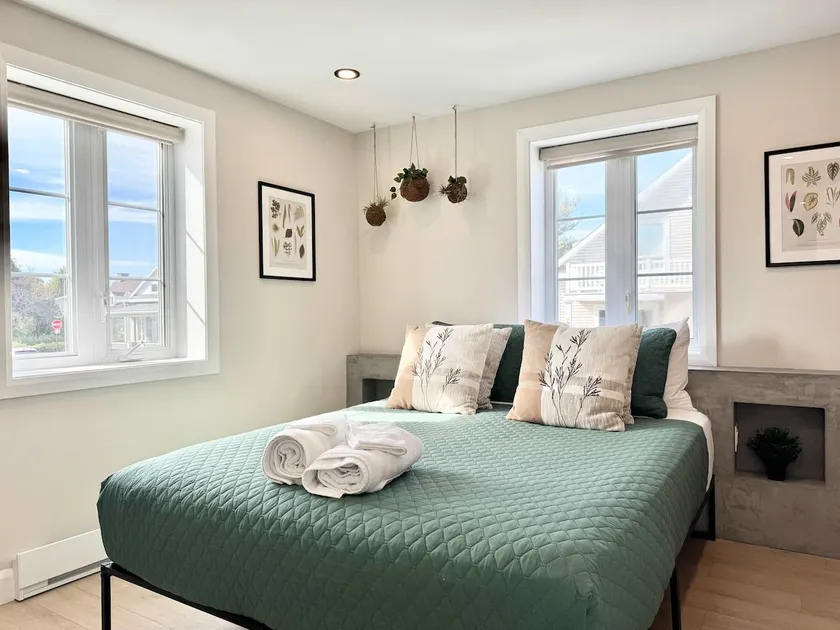 L`Oasis Boheme - Hot tub - 2 Bedrooms - Free EVCharger - Image 1