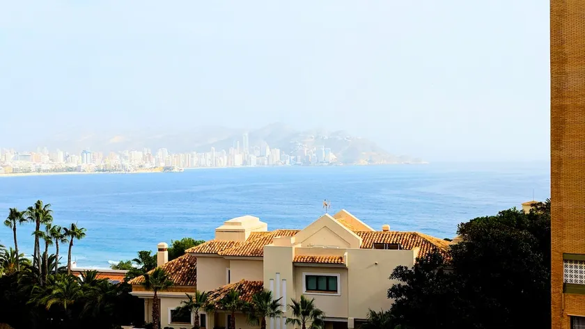 Cardenal sea view apartment - Image 1