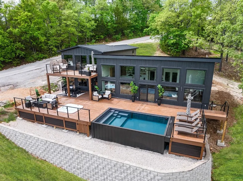 6B Luxury Lodge, Private Heated Pool, Amazing View - Image 1