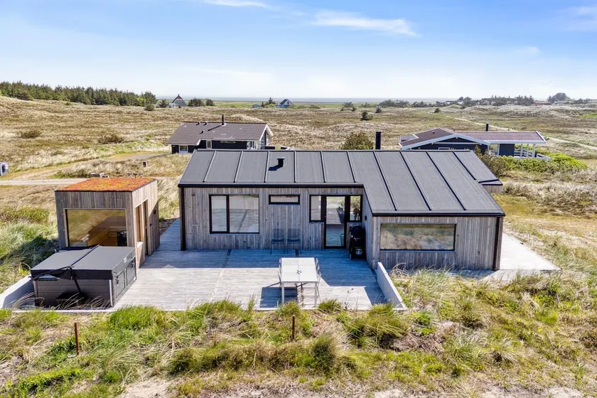 Holiday home 1043 - Image 1