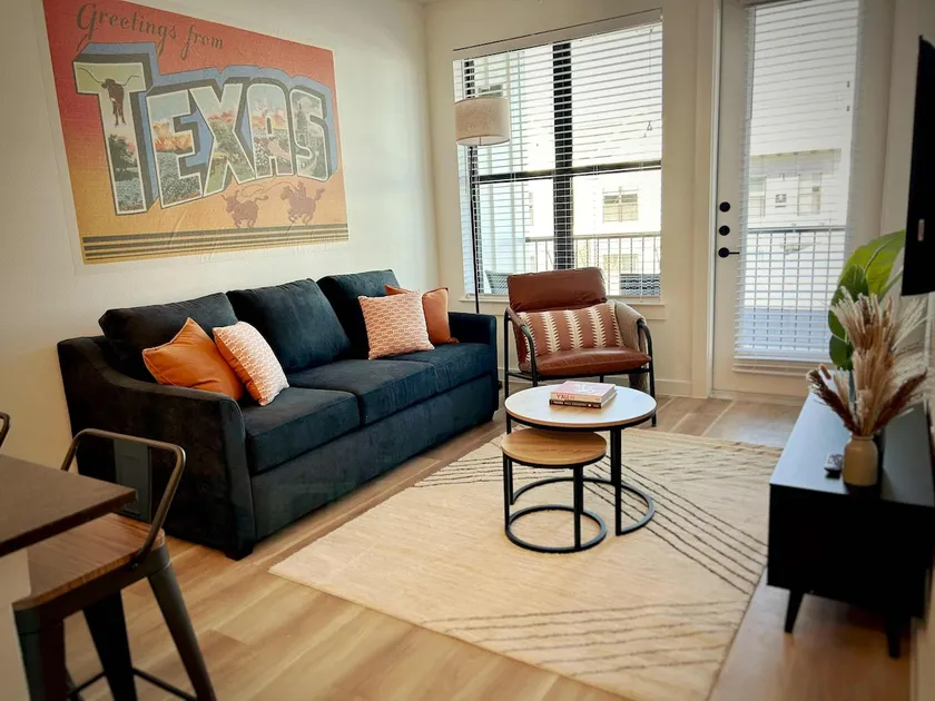 Charming 1BR Retreat - Walk to Gruene Hall, Upsca - Image 1