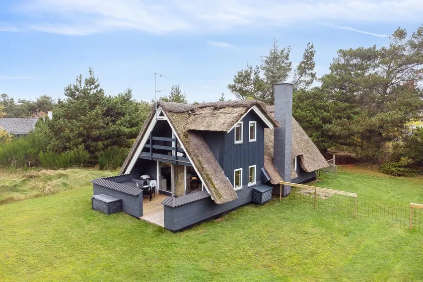Holiday home 1072 - Image 1