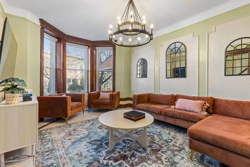Central Crown Heights Beauty | Steps to Subway! - Image 1