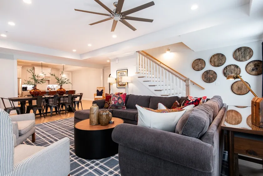 No Guest Fees, NEW, Bourbon, Horses, Golf Nearby - Image 1