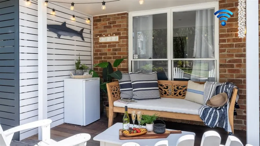 Burra Beach Shack – Stay 3 Pay 2 - Image 1