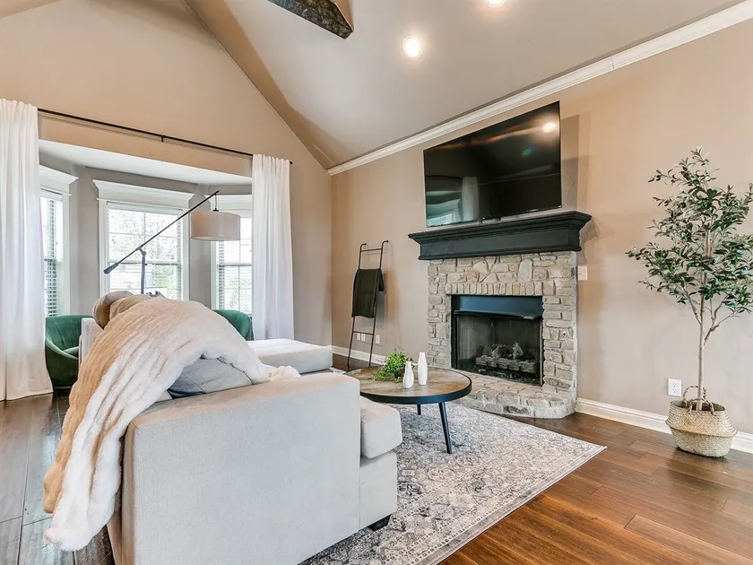 Welcome Home to Comfort and Convenience in Norman! - Image 1
