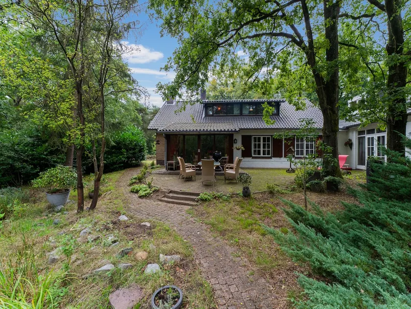 Fairytale vacation home in the forest - Image 1