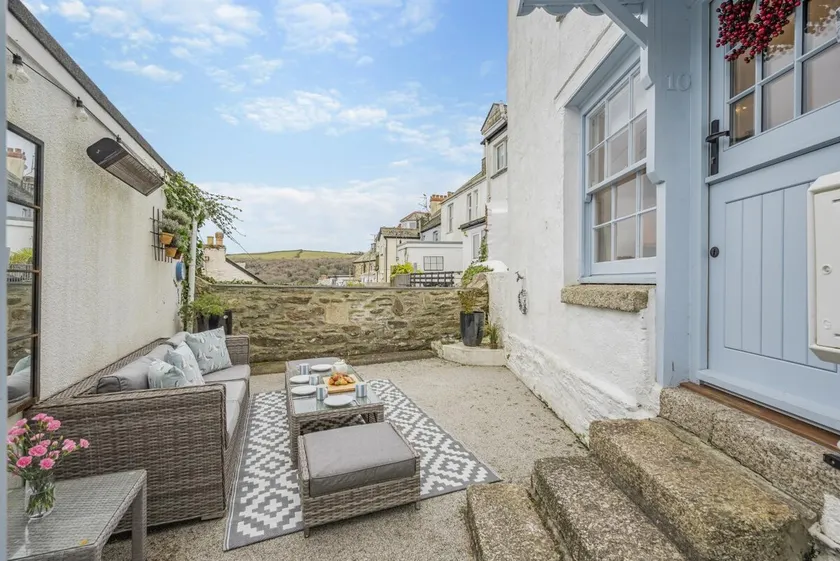 2 Bed in Fowey oc-r30265 - Image 1