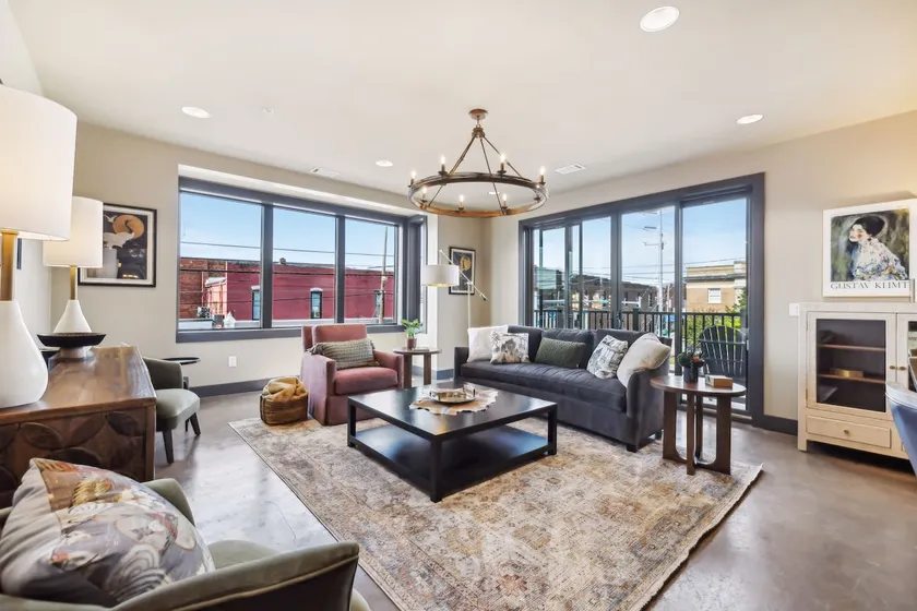 Modern 2BR | Historic Lebanon • Sleeps 4 - Image 1