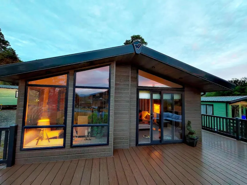 Dunoon 3-Bed Lodge, Sleeps 6 & Pet Friendly - Image 1