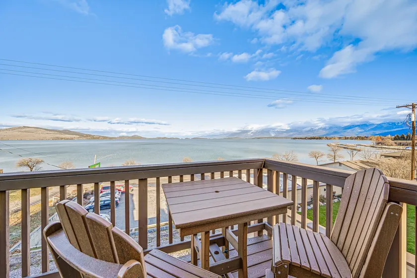 Walk to Flathead Lake: Polson Home w/ Balcony - Image 1