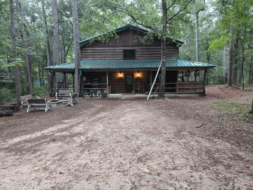 Big Beautiful Cabin amongst Towering Pines - Image 1