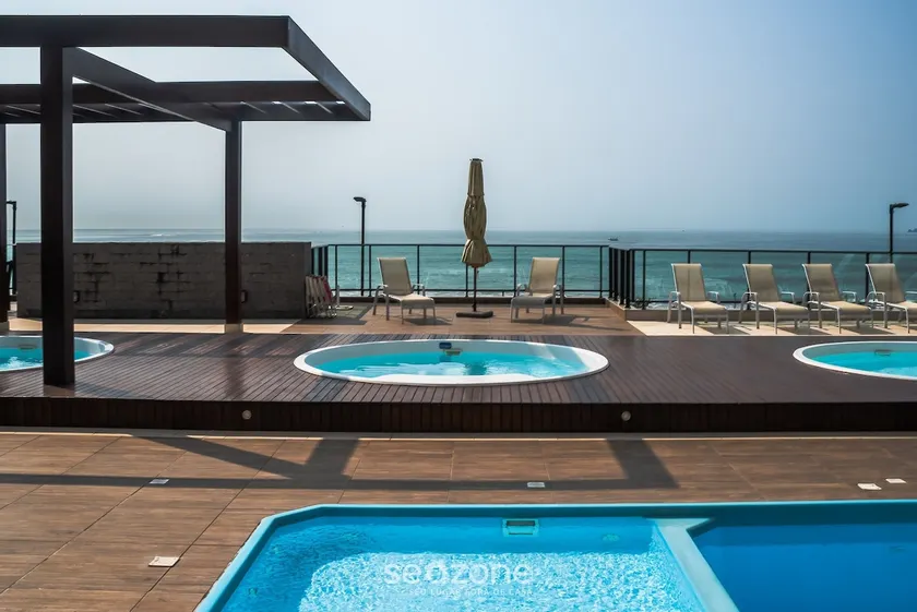 Sea view apartment in condominium on the sand VAC0603 - Image 1