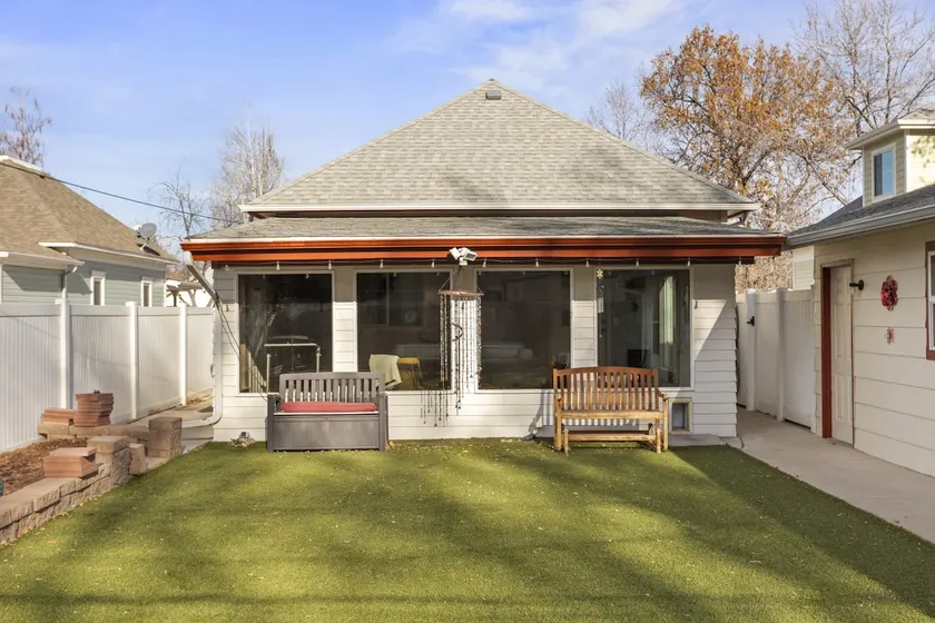 Family Getaway | Games & Dog Friendly Fenced Yard - Image 1