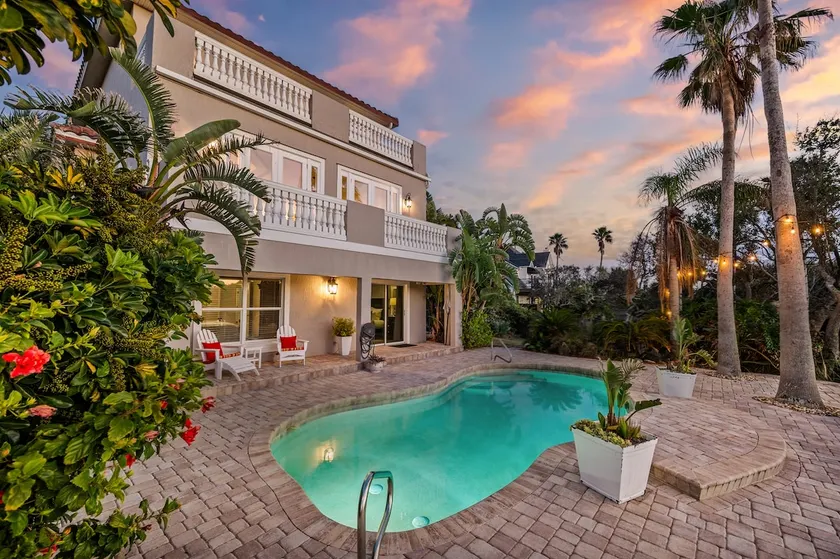 Breezy home w/ private pool & beach access - Image 1