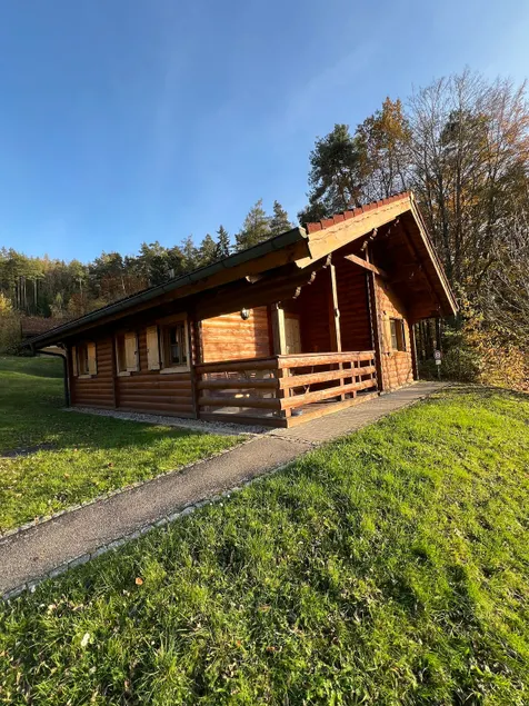 Log cabin wood time - Image 1
