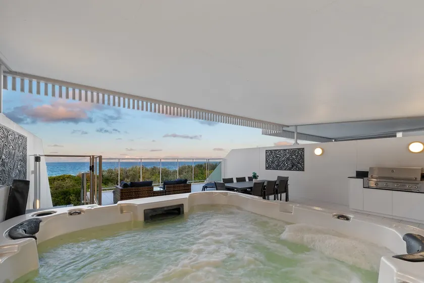 Rooftop Spa Penthouse - Bali Resort Kingscliff - Image 1