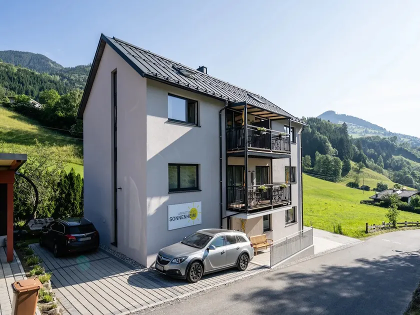 Cozy family apartment with balcony - Image 1