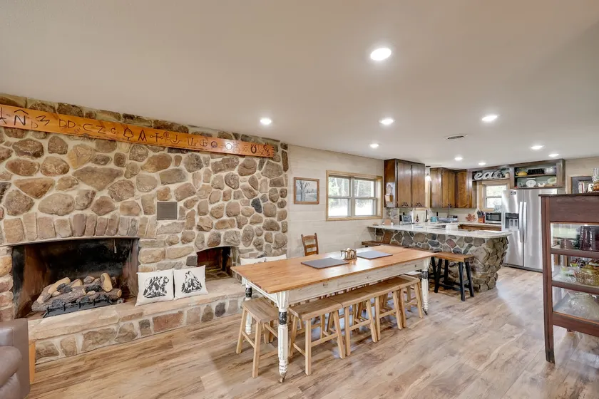 Near Blue Mountain Lake & ATV Trails: Cabin Escape - Image 1
