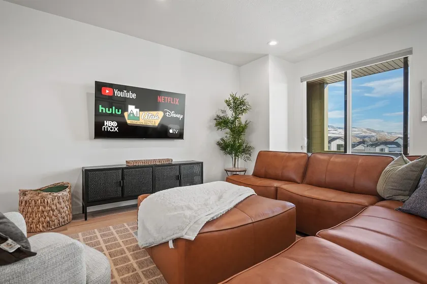 Mountain Getaway R5957 | Snowbasin Skiing |Hot Tub - Image 1