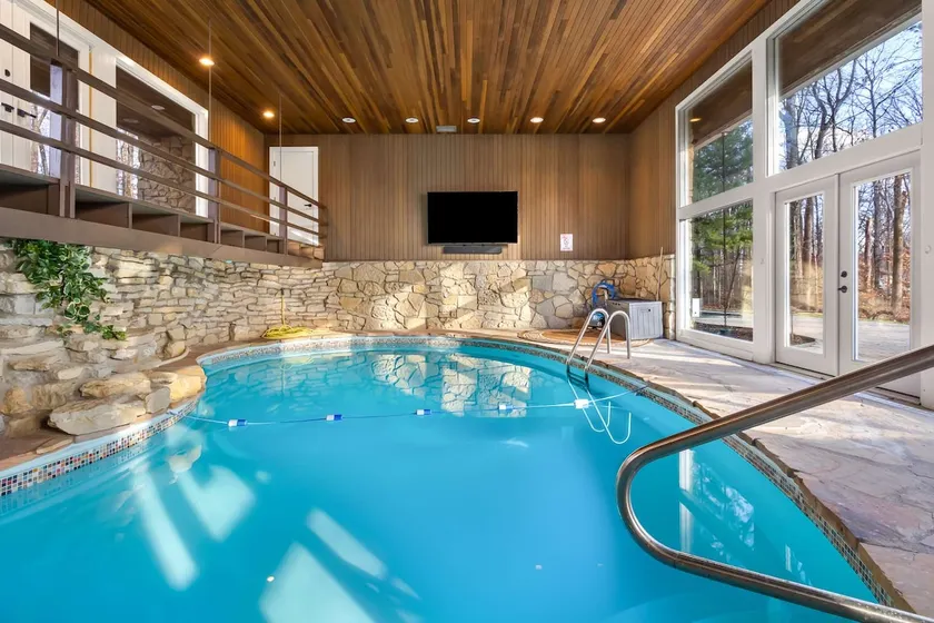 Windrush: Indoor Pool/Hot Tub/Sauna/Arcade - Image 1