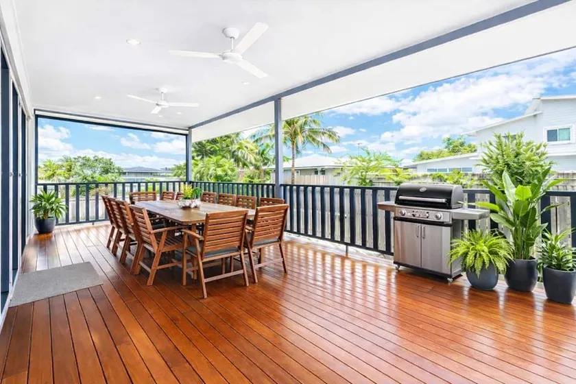 Golf Course Getaway Family Friendly 4BR 2BA - Image 1