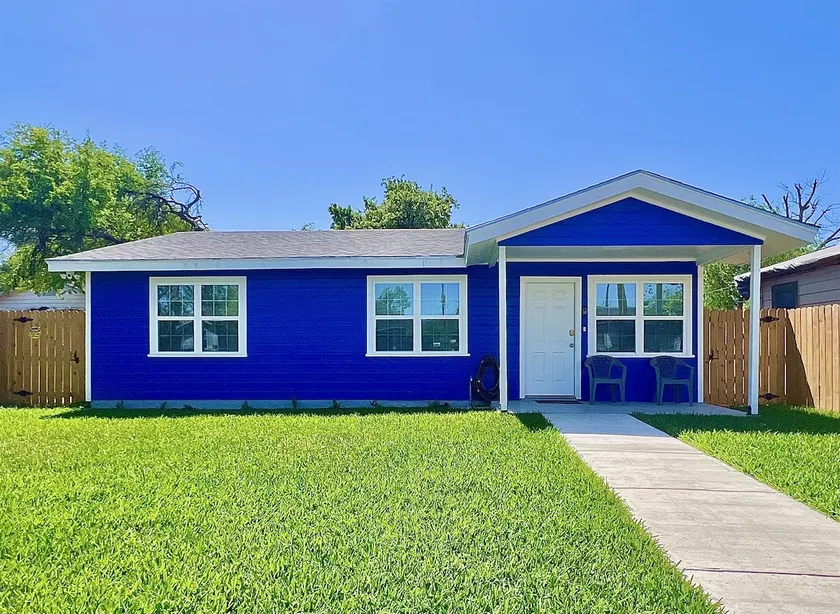 Bungalow on Polk - 2BD/1BA Home in Brownsville - Image 1