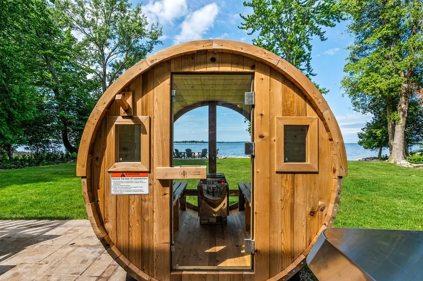 Sunset Cove| Water Front |Sauna | Hot Tub - Image 1