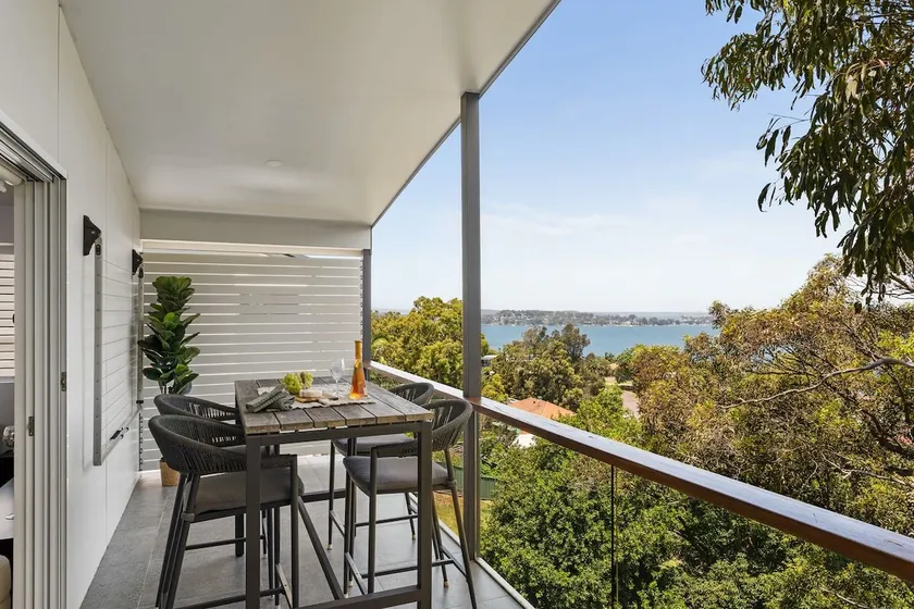 Sunlight Ridge House - Image 1