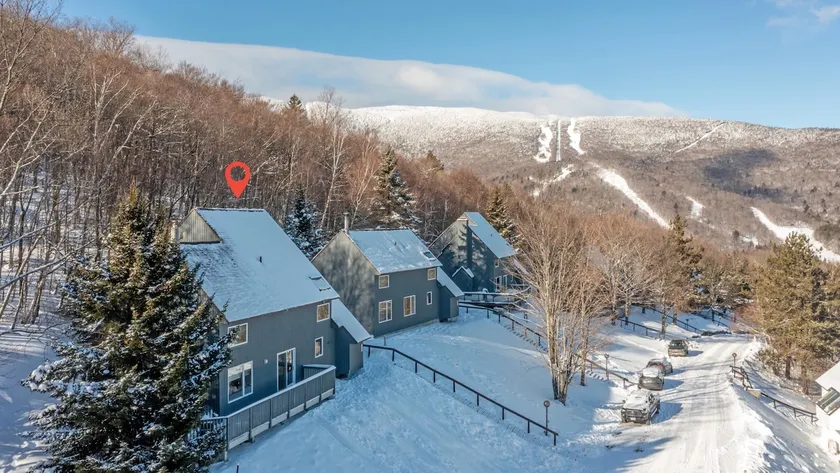 Clyde’s Cabin | Ski-In/Ski-Out at Sugarbush - Image 1