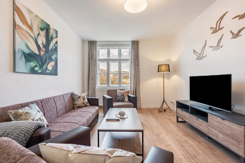 Apartment 4 - Image 1