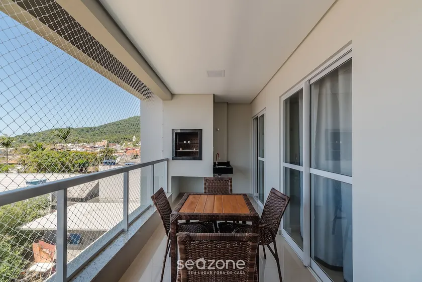 Apartment with Barbecue Grill 600m from the Beach OBP0305 - Image 1