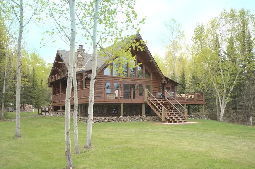 Birch Haven | Spectacular Lakefront Log Cabin - Image 1