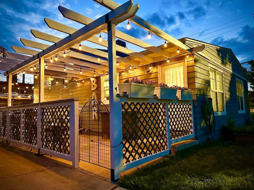 Adventure Home with private hot tub and great yard - Image 1