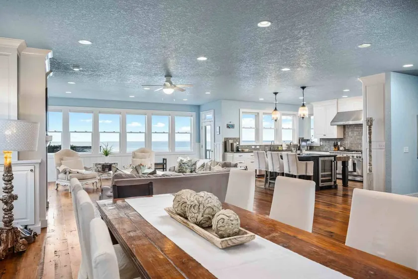 Breathtaking Ocean Views, Bright and Open Layout, - Image 1