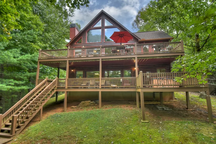 Lakeview Retreat - Image 1