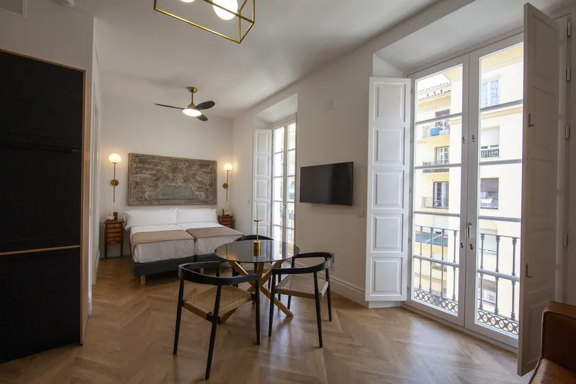 Pries Homes - Little Lotus - Image 1