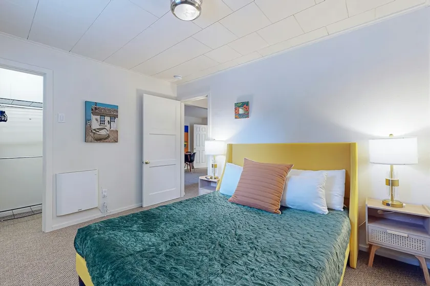 1BR Hotel Room right in Downtown Port Townsend - Image 1