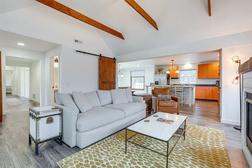 Cozy Family Getaway Steps from Little Paw Paw Lake - Image 1
