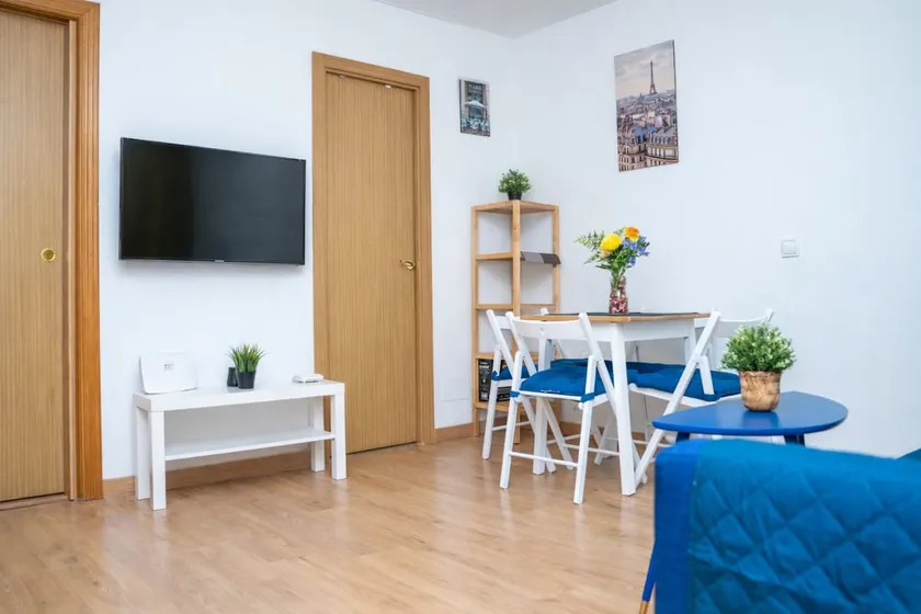 Apartment | Parking | Airport | Ifema | Sleeps 4 - Image 1