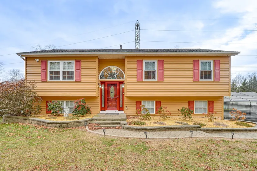 4 Mi to Hudson River: Cozy Newburgh Home! - Image 1