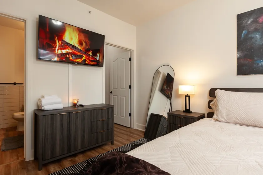 3 BR | CDA Condo w/ Gym & Steam Sauna | Pets OK! - Image 1