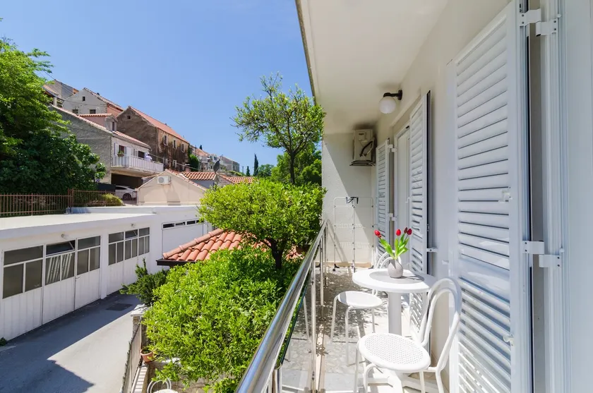 Barisic-Standard 1bedroom apt - Image 1