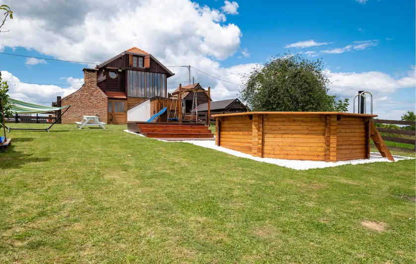 Pet friendly home in Klostar Ivanic with sauna - Image 1