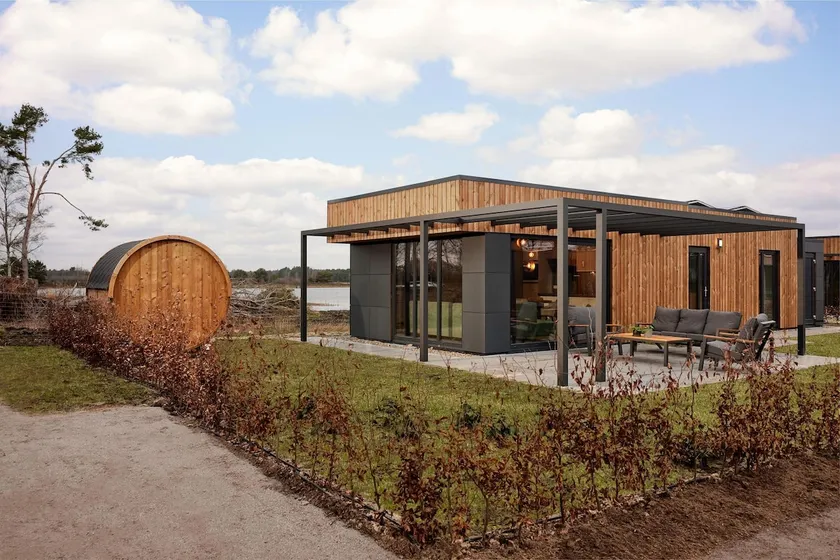 Hofvilla Amalia with hot tub & sauna 6 pers. - Image 1