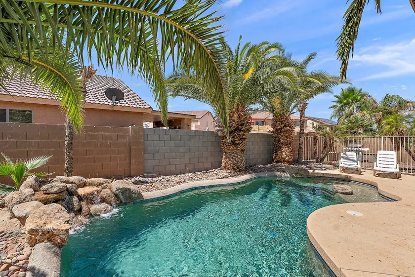 Sapphire Bliss Retreat Heated Pool BBQ By Relaxtay - Image 1