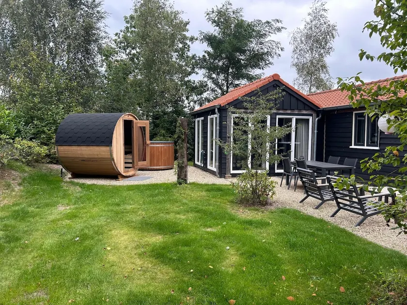Hof Lodge With Hot Tub & Sauna | 2 Pers. - Image 1