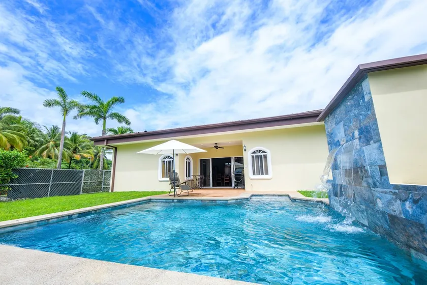 Villa Sirena Del Mar by Vacation Pura Vida - Image 1