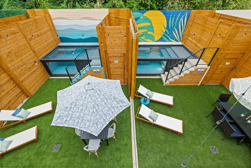 Take a Triple Dip! | 15 Bedrooms + 3 Heated Pools - Image 1