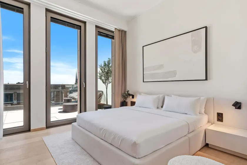 Zenit Royal - Penthouse Apt City Views & Concierge - Image 1